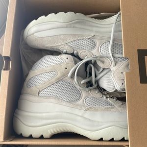 Yeezy Desert Boot “Salt”